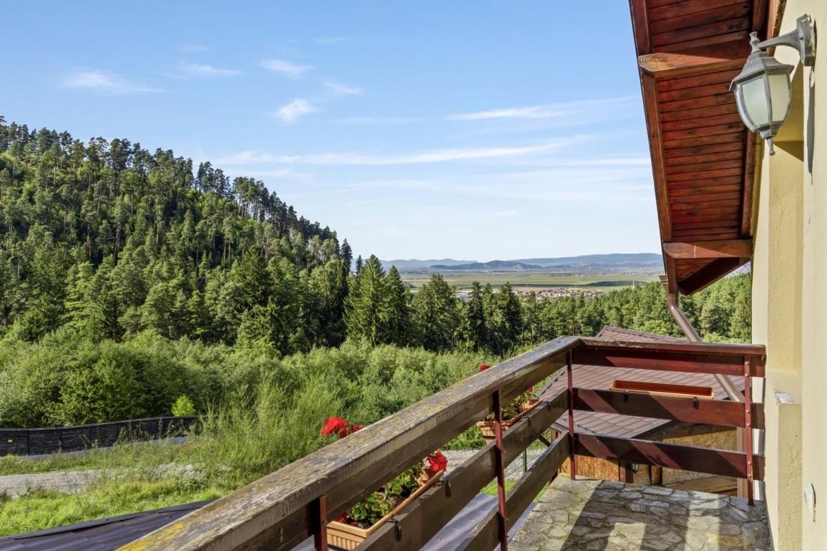 Вилла Casa Georgea Сэчеле Экстерьер фото