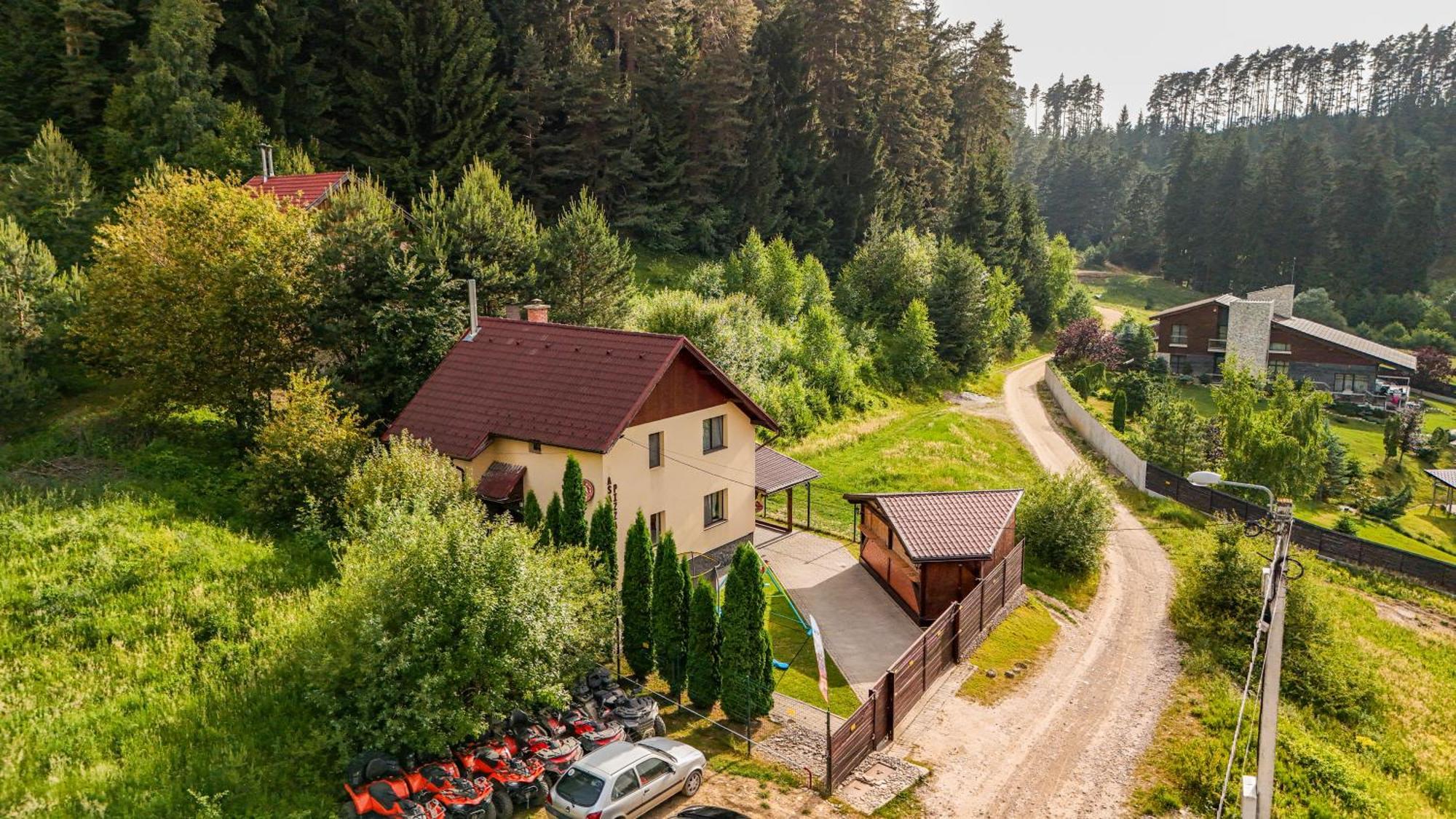 Вилла Casa Georgea Сэчеле Экстерьер фото