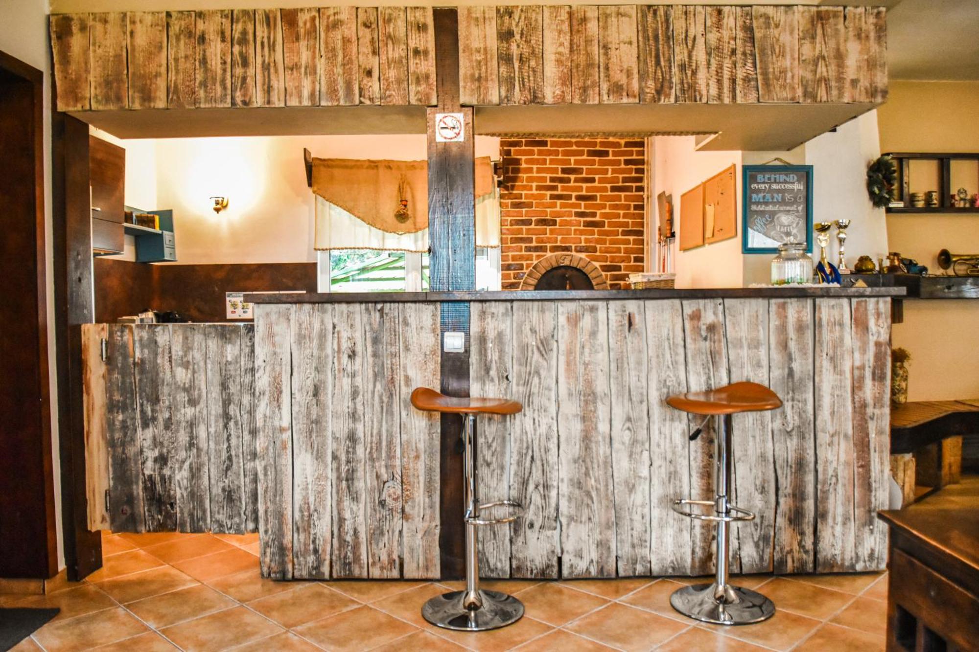 Вилла Casa Georgea Сэчеле Экстерьер фото