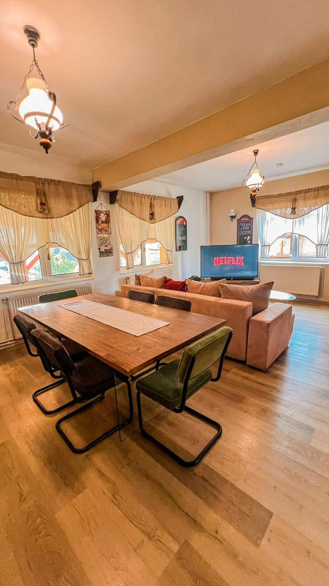 Вилла Casa Georgea Сэчеле Экстерьер фото